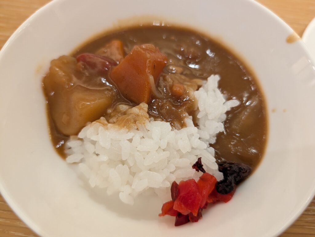 ウェスティンホテル横浜のクラブラウンジで味わう特製ホテルカレーライス